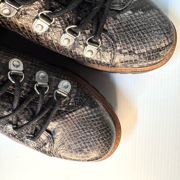 MARC FISHER Isalia 2 Combat Boots Size 8‎ Faux Snake Skin Fleece Lace Up Winter - Picture 7 of 10